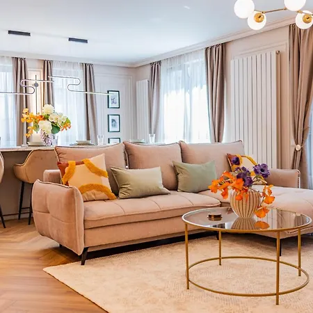 Apartment Pink Perfection - One-bedroom Gemstone Oasis Bucharest