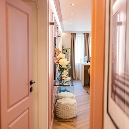 Pink Perfection - One-bedroom Gemstone Oasis Apartment