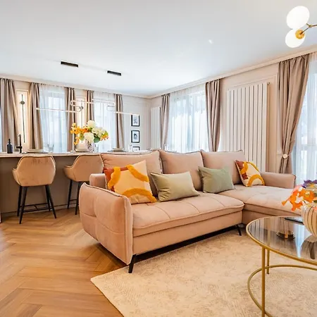 Apartment Pink Perfection - One-bedroom Gemstone Oasis *